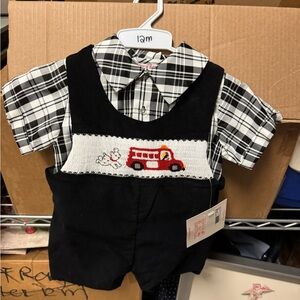House of Hatten boys romper.  Size 12 months